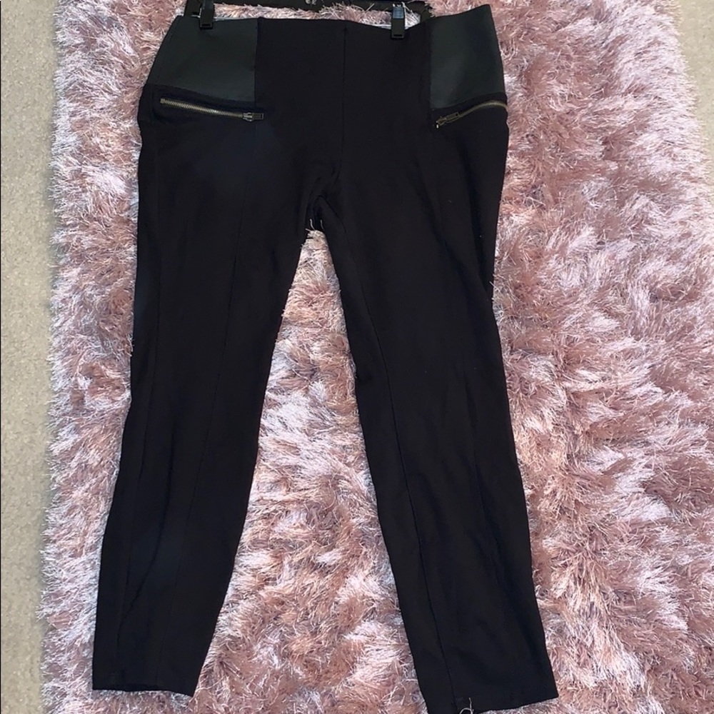 Jessica Simpson Black Pants😍
